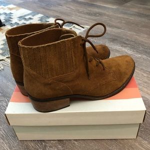 Matisse Suede Tan Lace Up Fall Booties Boots 🍁